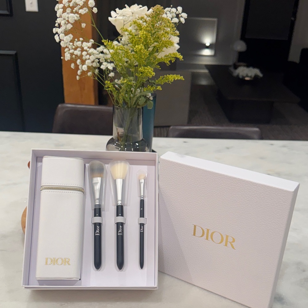 Dior White and Black Makeup Brush Set